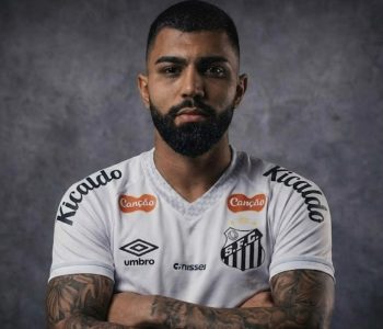 imagem de gabigol no santos, indo para sua terceira passagem no clube